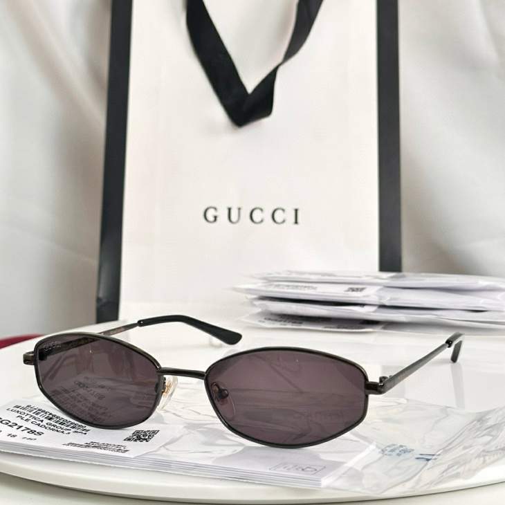 Picture of Gucci Sunglasses _SKUfw79479328fw